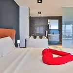 Vila 4 Bedroom *