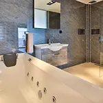 4 Bedroom Vila