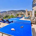 4 Bedroom Vila