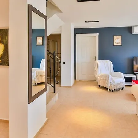 Villa 4 Bedroom 4792 *