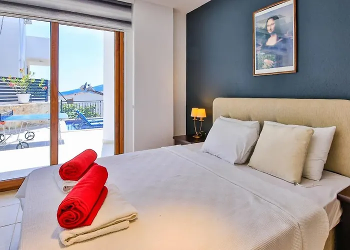 4 Bedroom 4792