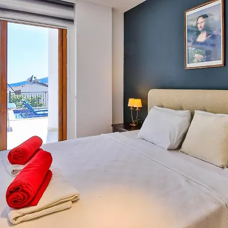 4 Bedroom 4792