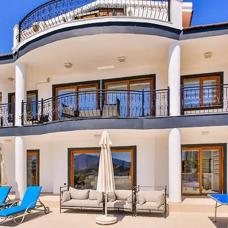 4 Bedroom Villa Kalkan