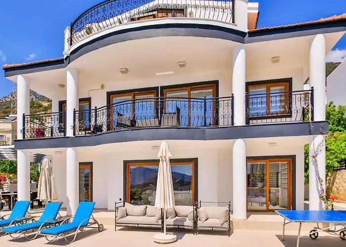 4 Bedroom Willa Kalkan